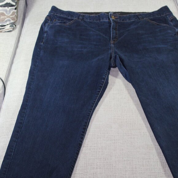 Lane Bryant Tighter Tummy Fit Size 26 High Rise Straight Blue Jeans - Picture 1 of 8